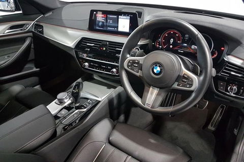 Avalon Airport Private Transport - Accommodation Cooktown 0