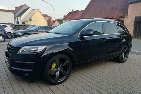 Chauffeur SUV Limo Melbourne Airport To CBD - Accommodation Cooktown 3