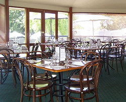 Oakbank Hotel - Accommodation Cooktown 1