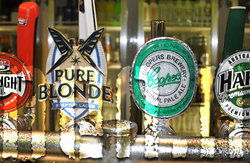 Bremen Hotel - Accommodation Cooktown 2