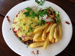 Torrens Arms Hotel - Accommodation Cooktown 3