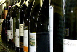 Riverview Hotel & Kains Bar & Restaurant - Accommodation Cooktown 1