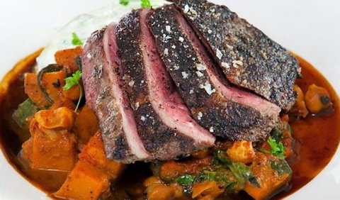 Bistro C Restaurant & Bar - Accommodation Cooktown 1