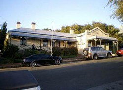 Earl Of Spencer Historic Inn - Accommodation Cooktown 0