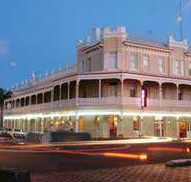 The Rose Hotel - Lounge Bar - Accommodation Cooktown