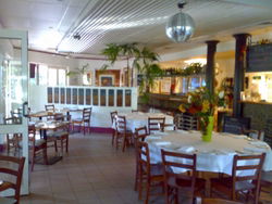 Clifton Capers Bar & Grill - Accommodation Cooktown 1