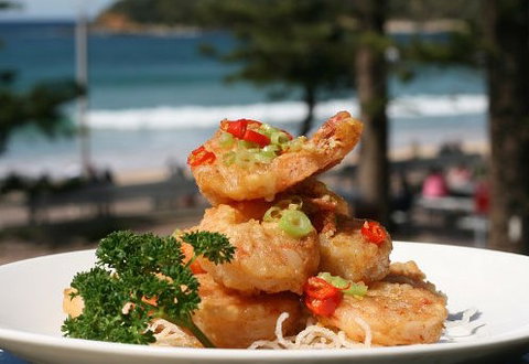 Classic China - Accommodation Cooktown 2