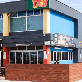 Miami Tavern - Accommodation Cooktown 5