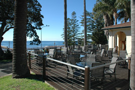 Ocean Beach Hotel - Accommodation Cooktown 2