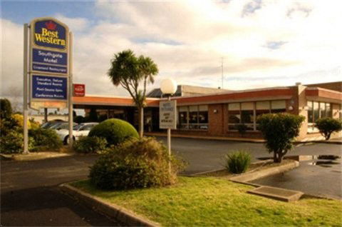 Park Hotel - Accommodation Cooktown 0