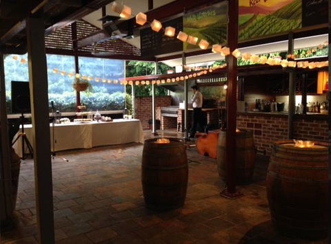 Mount Kembla Village Hotel - Accommodation Cooktown 2