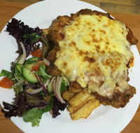 Coomera Waters Tavern - Accommodation Cooktown