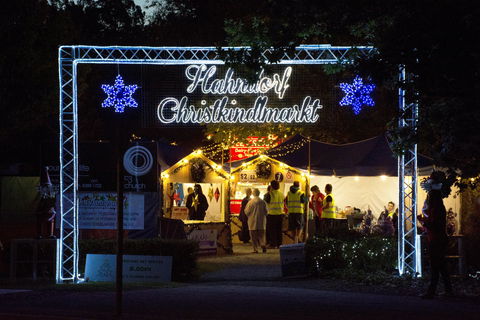Hahndorf Christmas Market Walking Tours - Accommodation Cooktown 0