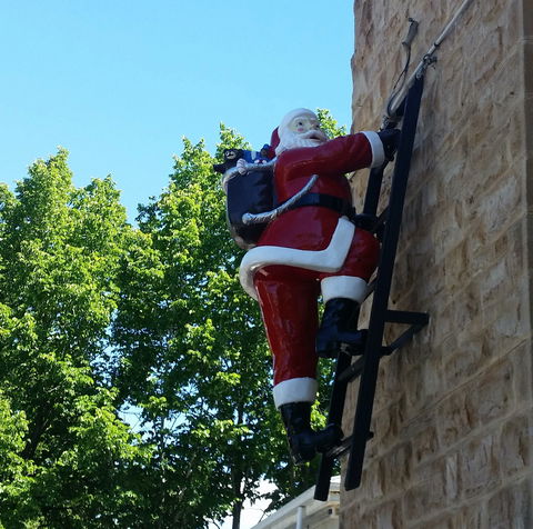 Hahndorf Christmas Market Walking Tours - Accommodation Cooktown 1
