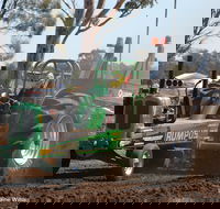 Barmedman Twilight Modified Tractor Pull - Accommodation Cooktown