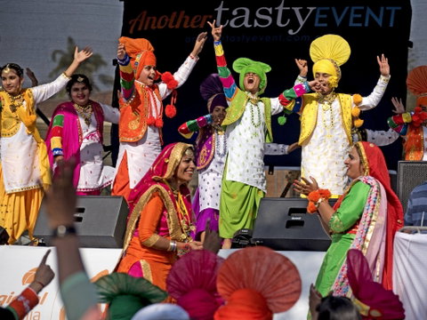Curryfest - Accommodation Cooktown 1
