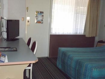 Golden Sands Motor Inn Forster - Accommodation Cooktown 4