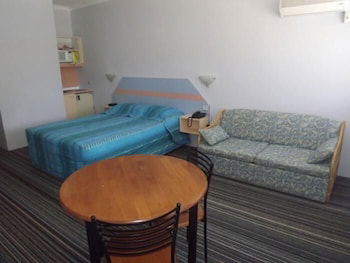 Golden Sands Motor Inn Forster - Accommodation Cooktown 3