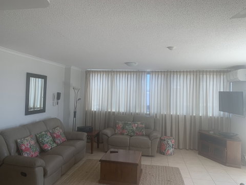Beachfront Towers - Accommodation Cooktown 6