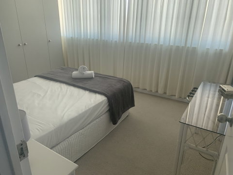 Beachfront Towers - Accommodation Cooktown 3