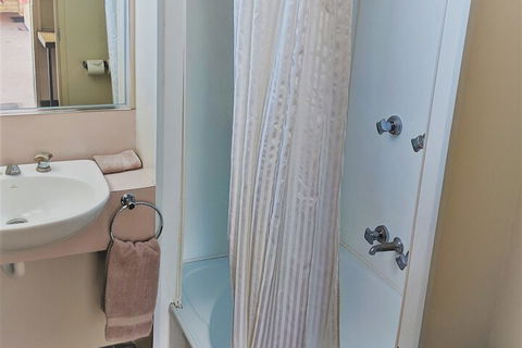 Miners Lodge Motor Inn - Accommodation Cooktown 4