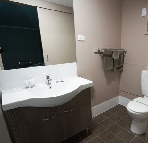 Bluestone Motor Inn - Accommodation Cooktown 4