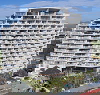 Broadbeach Savannah Hotel  Resort - Accommodation Cooktown