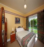 Abbeys Cottage - Accommodation Cooktown 3