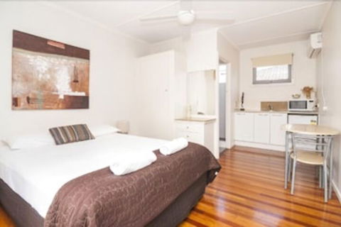 Golden Shores Airport Motel - Accommodation Cooktown 7