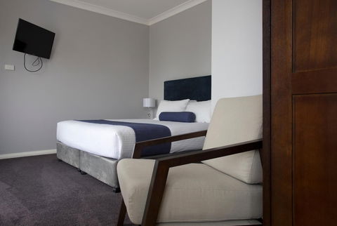 Seabreeze Hotel - Accommodation Cooktown 6