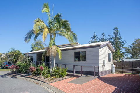 Halifax Holiday Park - Accommodation Cooktown 2