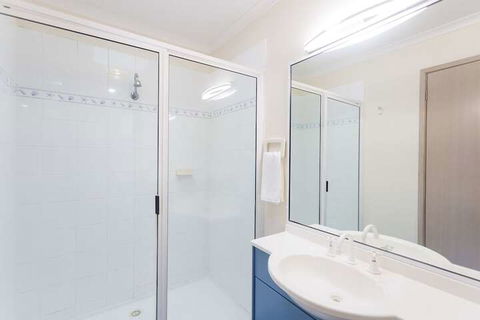 Shoal Bay Holiday Park - Accommodation Cooktown 2