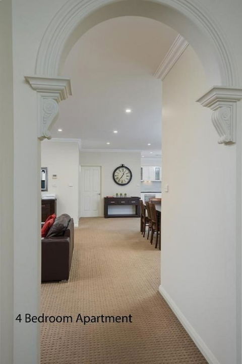 Charles Sturt Suites & Apartments - Accommodation Cooktown 2