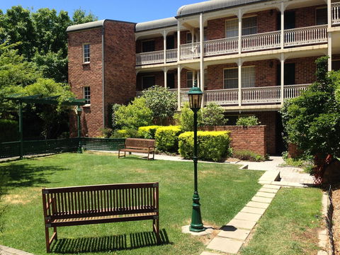 Adina Serviced Apartments Canberra Kingston - Accommodation Cooktown 2