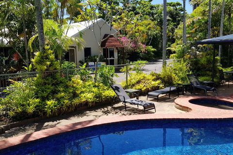 At The Mango Tree - Accommodation Cooktown 3