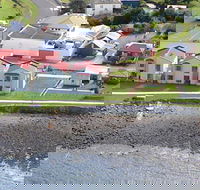 Stanley Village Waterfront Accommodation - Accommodation Cooktown