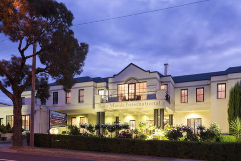 Beau Monde International - Accommodation Cooktown 1