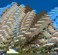 Beach House Seaside Resort Coolangatta - Accommodation Cooktown