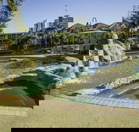 Paradise Island Resort - Accommodation Cooktown