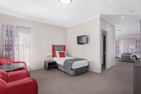 Platinum International - Accommodation Cooktown 4