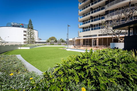 Mantra Twin Towns - Accommodation Cooktown 0