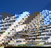 Broadbeach Travel Inn Apartments - Accommodation Cooktown