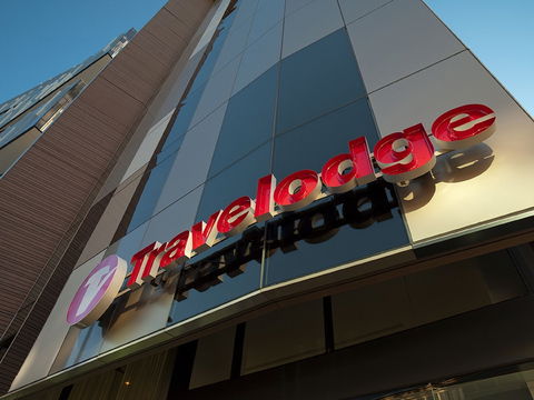Travelodge Hotel Melbourne Docklands - Accommodation Cooktown 2
