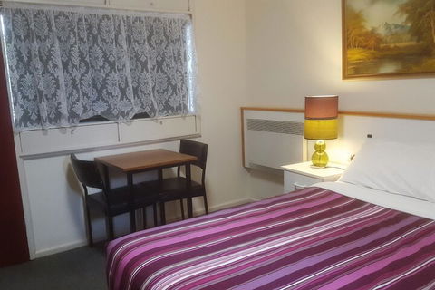 Clunes Motel - Accommodation Cooktown 1