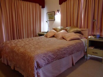 Kadina Bed & Breakfast - Accommodation Cooktown 0