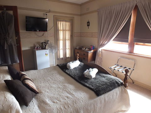 Walcha Royal Accommodation - Accommodation Cooktown 3