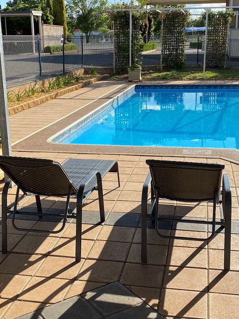 Country Gardens Motel - Accommodation Cooktown 2