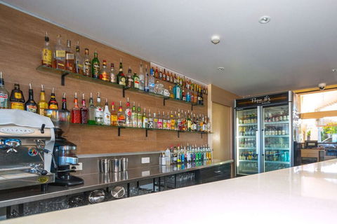 Beach Haven Executive Apartments - Accommodation Cooktown 4