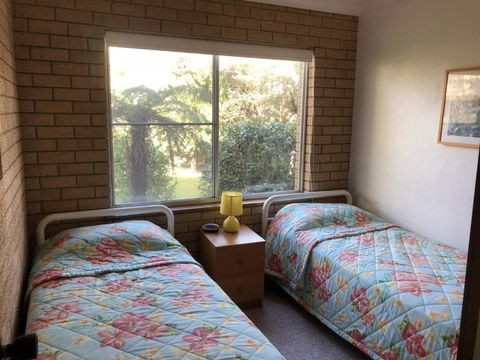 Flat 1 3 Bay Lane - Accommodation Cooktown 1