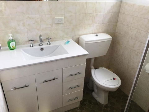 Flat 1 3 Bay Lane - Accommodation Cooktown 5